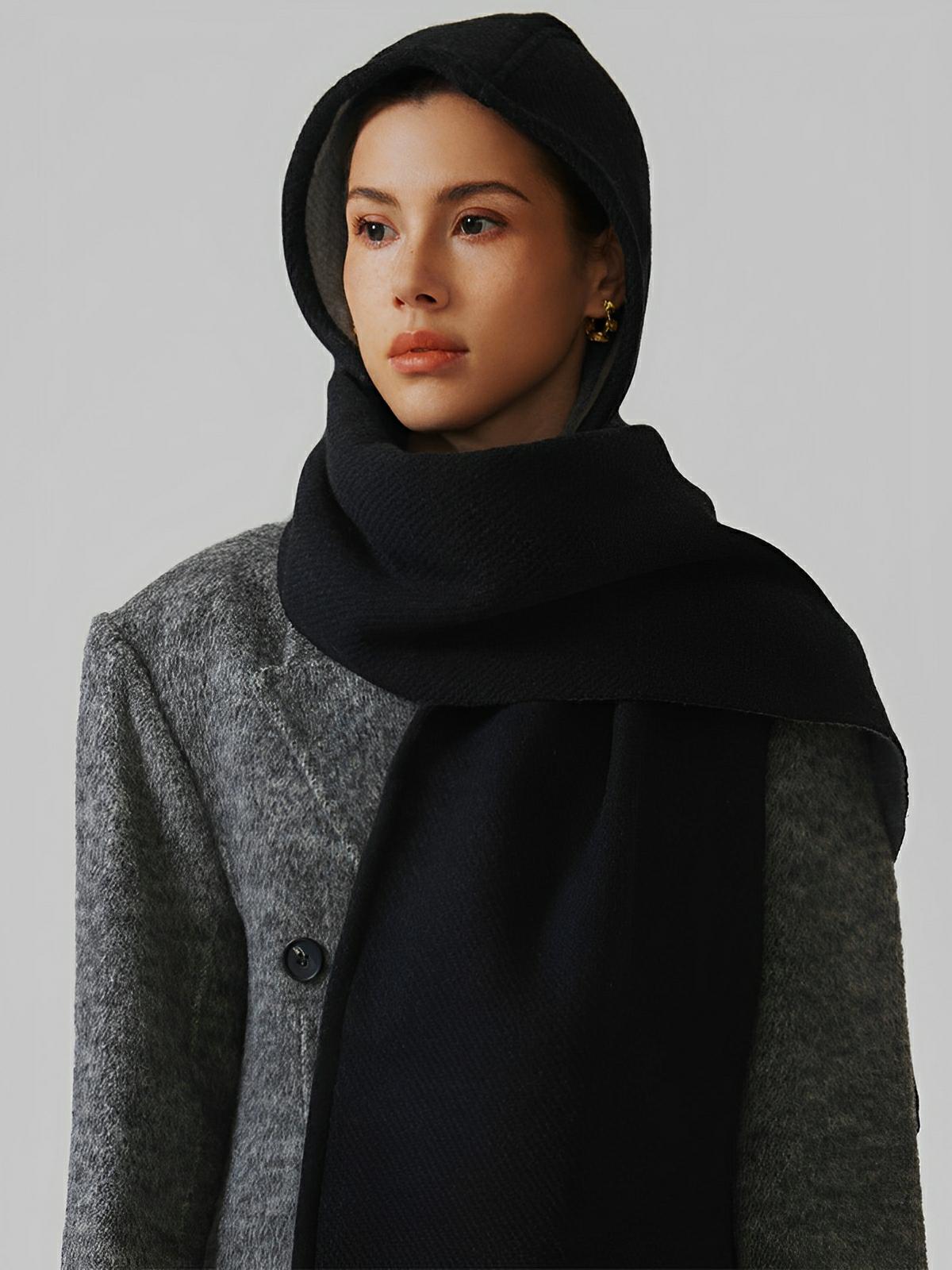 Écharpe à capuche douce et chaude en laine mélangée, design uni avec franges et doublure contrastée pour l’hiver, modèle Louva - Écharpe - Noir