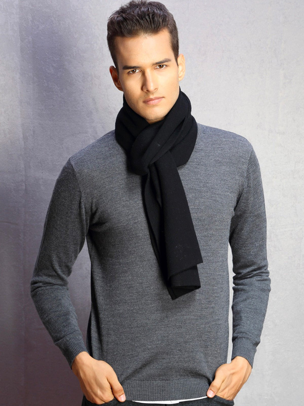 Écharpe chaude en laine, douceur enveloppante pour l’hiver, parfaite pour les journées froides, accessoire incontournable du quotidien, pour l'homme moderne, modèle Mike - Écharpe - Noir
