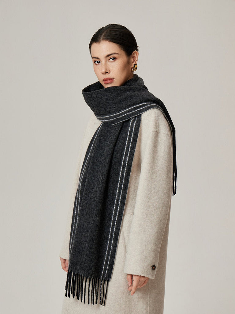 Écharpe en pure laine, double face, écharpe longue hiver, accessoire doux et chaud, écharpe à franges femme, modèle Wizie - Écharpe - Gris foncé