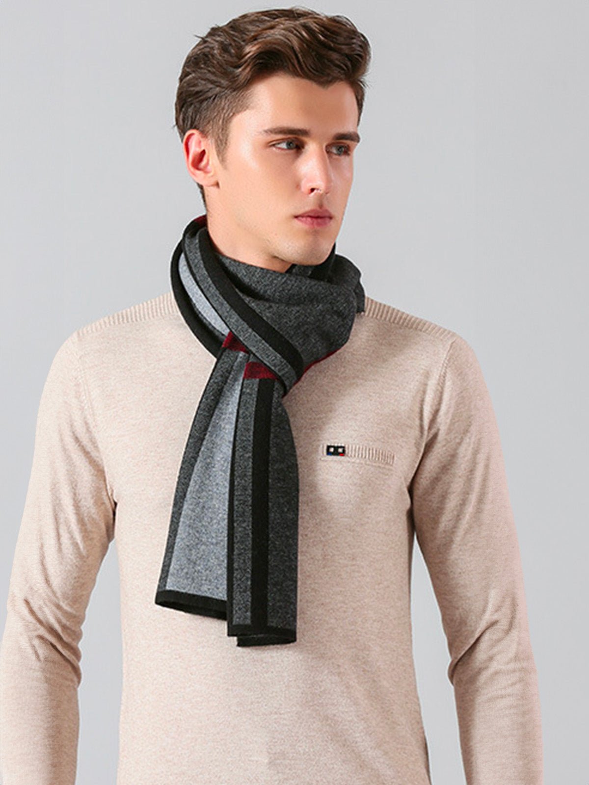 Écharpe homme pure laine, design à rayures modernes, chaude hiver, toucher doux, idéale costume ou manteau, cadeau masculin raffiné, modèle Timéo - Écharpe - Noir