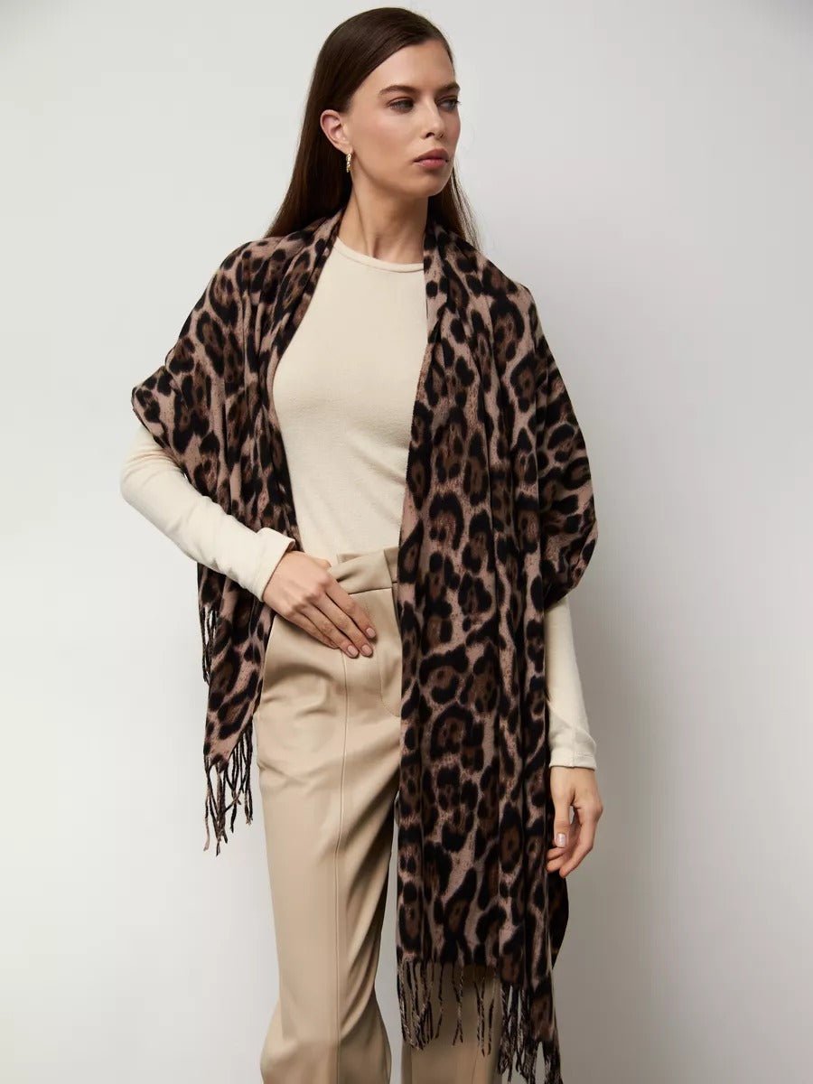 Écharpe léopard femme, douce et chaude, laine et éco - cachemire, grand format 180x70 cm, accessoire hiver chic, style audacieux et confortable, modèle Zorus - Écharpe - Beige
