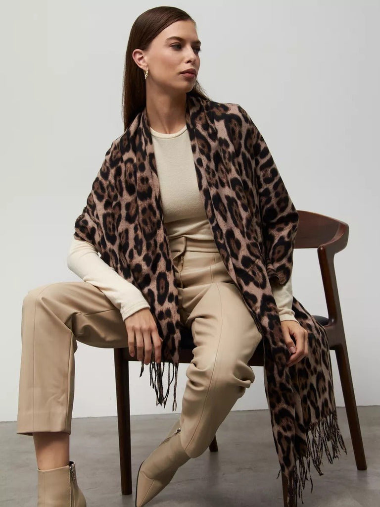 Écharpe léopard femme, douce et chaude, laine et éco - cachemire, grand format 180x70 cm, accessoire hiver chic, style audacieux et confortable, modèle Zorus - Écharpe - Beige
