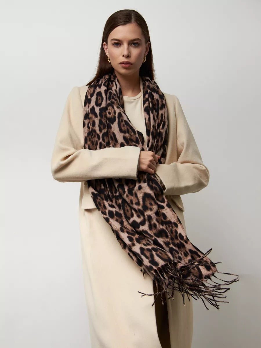 Écharpe léopard femme, douce et chaude, laine et éco - cachemire, grand format 180x70 cm, accessoire hiver chic, style audacieux et confortable, modèle Zorus - Écharpe - Beige