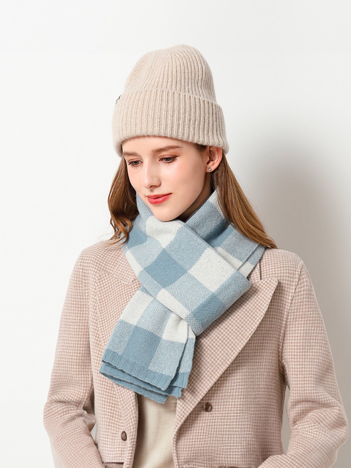Écharpe pure laine, écharpe hiver femme, grand motif à carreaux, chaude et douce, look tendance, 180x30cm, modèle Mira - Écharpe - Bleu