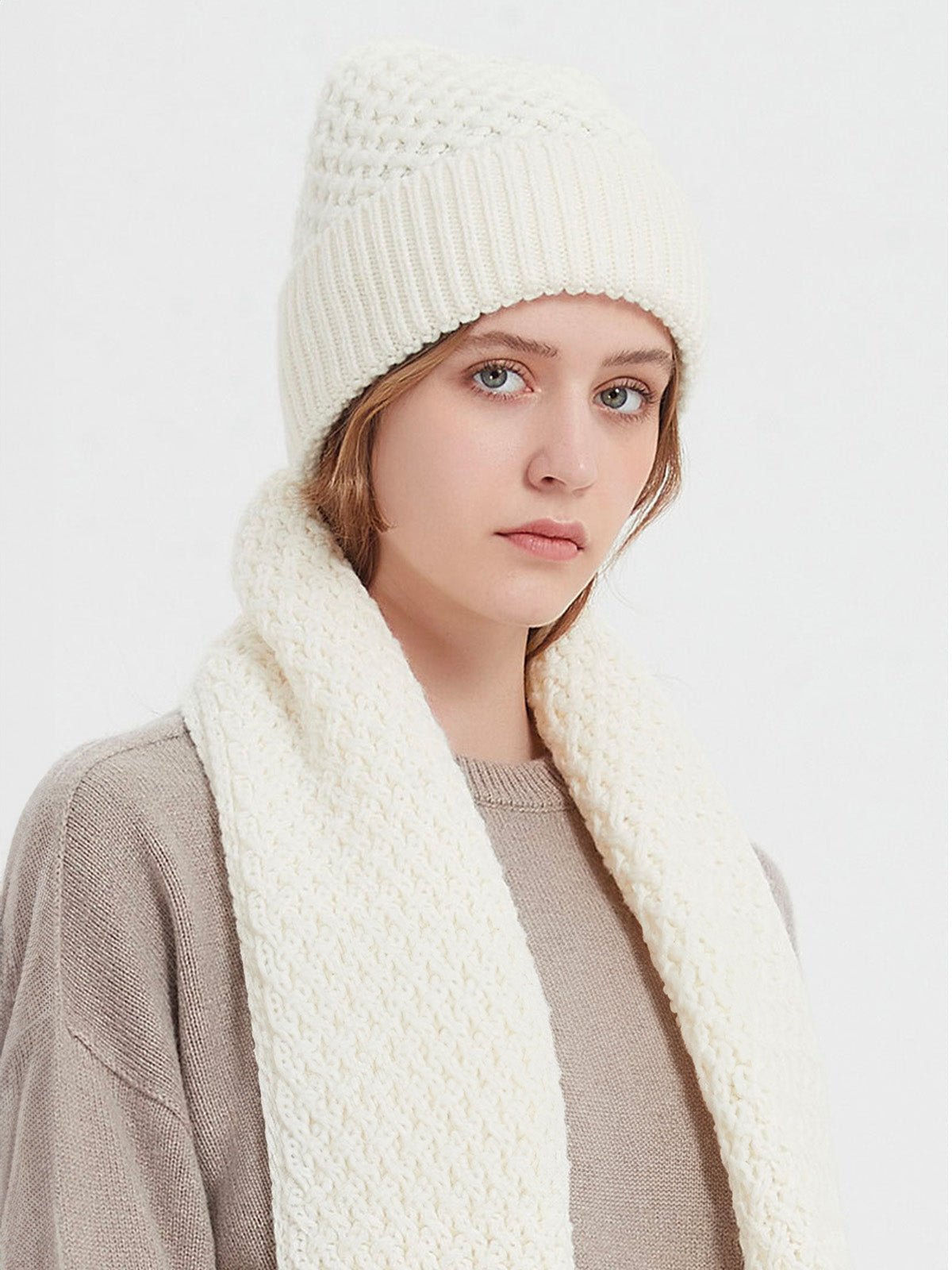 Ensemble bonnet et écharpe chaud hiver tricoté, assortie, laine doux, style décontracté, accessoire mixte hiver, modèle Ulse - Écharpe - Blanc