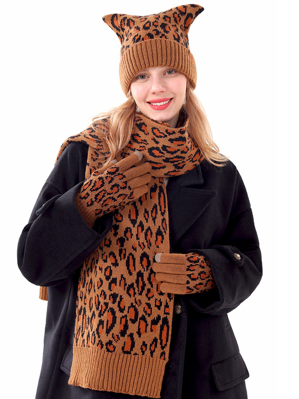 Ensemble bonnet gants écharpe femme, tricot léopard hiver, set léopard chaud 3 pièces, accessoire mode saison froide, cadeau original automne hiver, modèle Zéderine - Écharpe - Camel