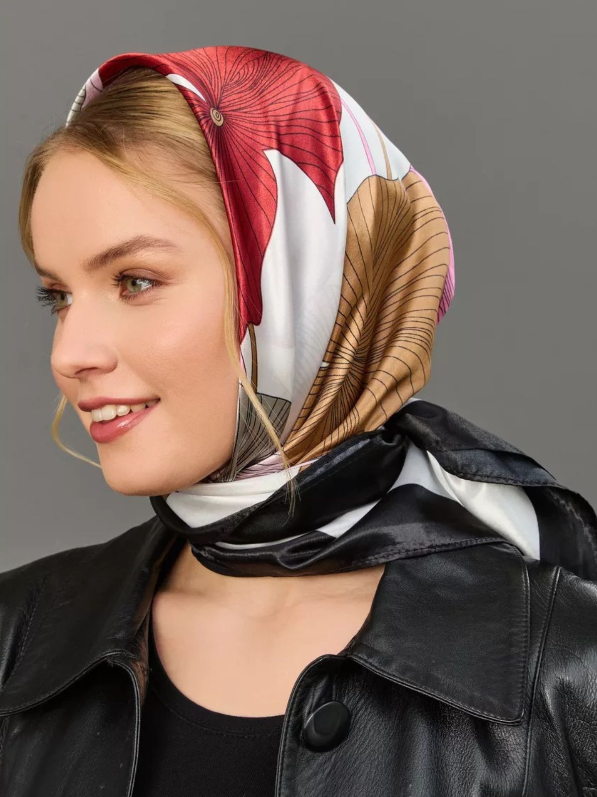 Foulard carré effet satiné, imprimé floral, grand format, multiusage, doux et brillant, accessoire cheveux ou cou, modèle Dannah - Écharpe - Blanc