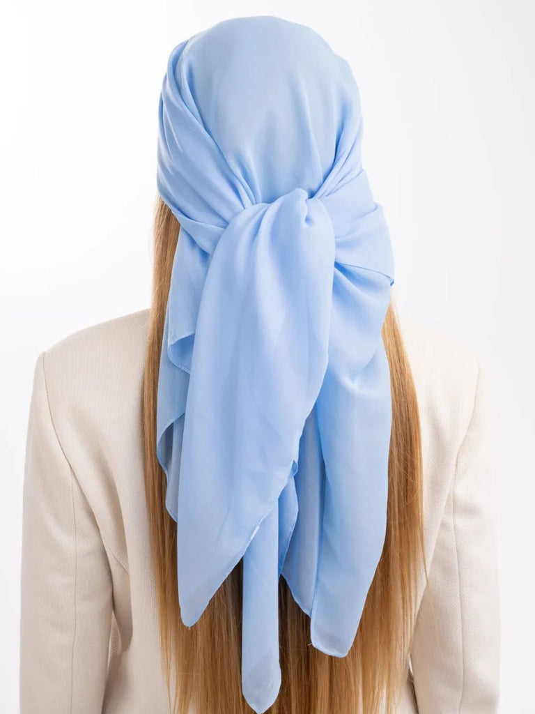 Foulard carré femme 95x95cm, soie imitation douce, coloris unis variés, accessoire polyvalent, léger printemps été, modèle Lala - Écharpe - Bleu