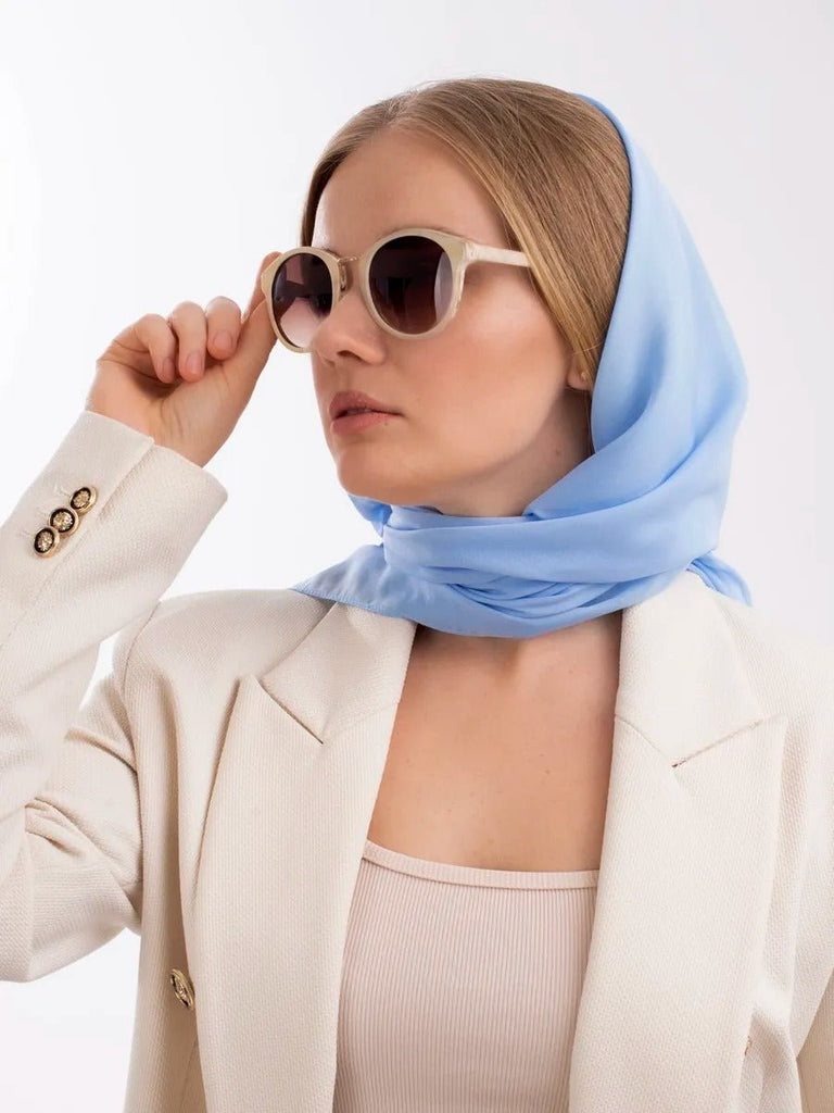 Foulard carré femme 95x95cm, soie imitation douce, coloris unis variés, accessoire polyvalent, léger printemps été, modèle Lala - Écharpe - Bleu