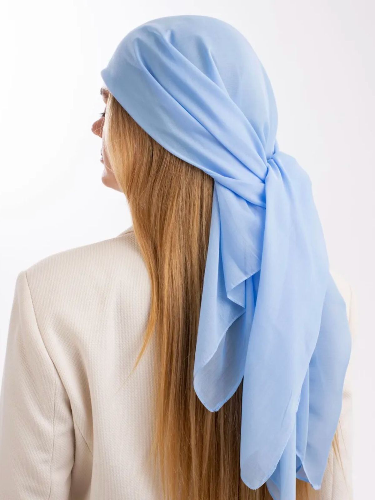 Foulard carré femme 95x95cm, soie imitation douce, coloris unis variés, accessoire polyvalent, léger printemps été, modèle Lala - Écharpe - Bleu
