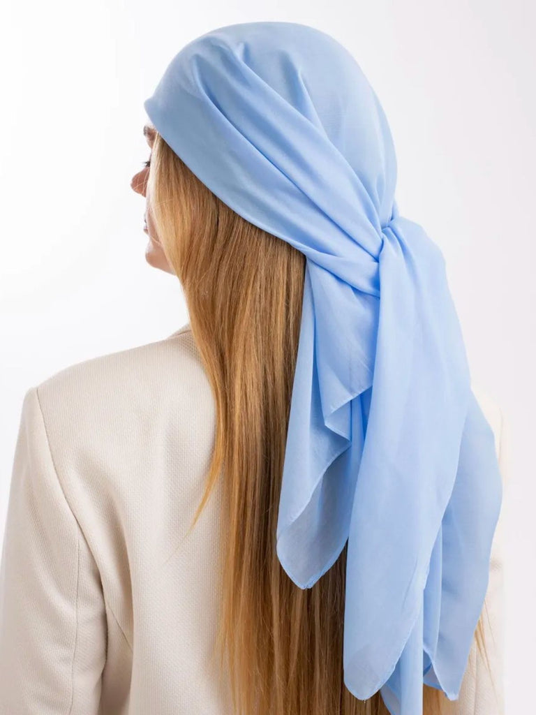 Foulard carré femme 95x95cm, soie imitation douce, coloris unis variés, accessoire polyvalent, léger printemps été, modèle Lala - Écharpe - Bleu