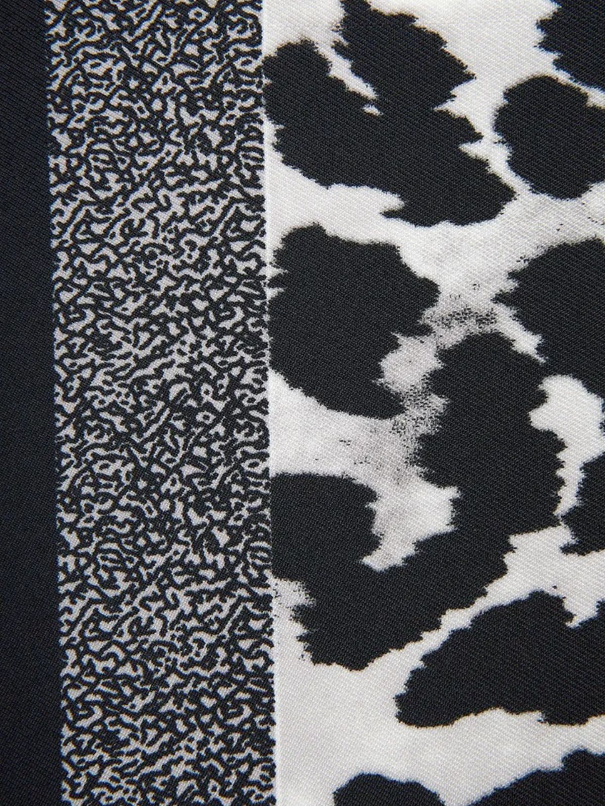 Foulard carré soyeux, imprimé léopard noir et gris, foulard 90x90 cm, accessoire femme printemps été, écharpe légère cou tête épaules, modèle Giselle - Écharpe - Noir