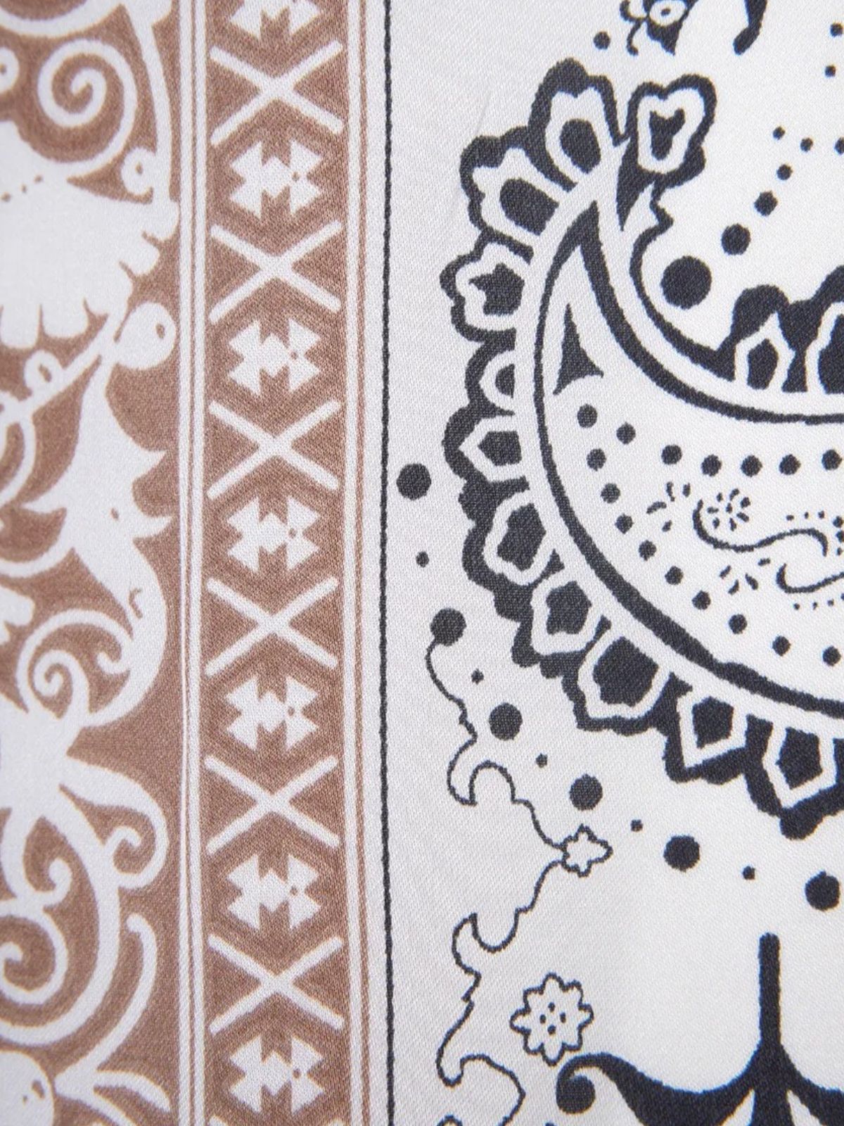 Foulard femme aspect soie viscose, carré 90x90, motif cachemire multicolore, accessoire cheveux, écharpe fine légère, style chic printemps été, cadeau original modèle Clémence - Écharpe - Cachemire