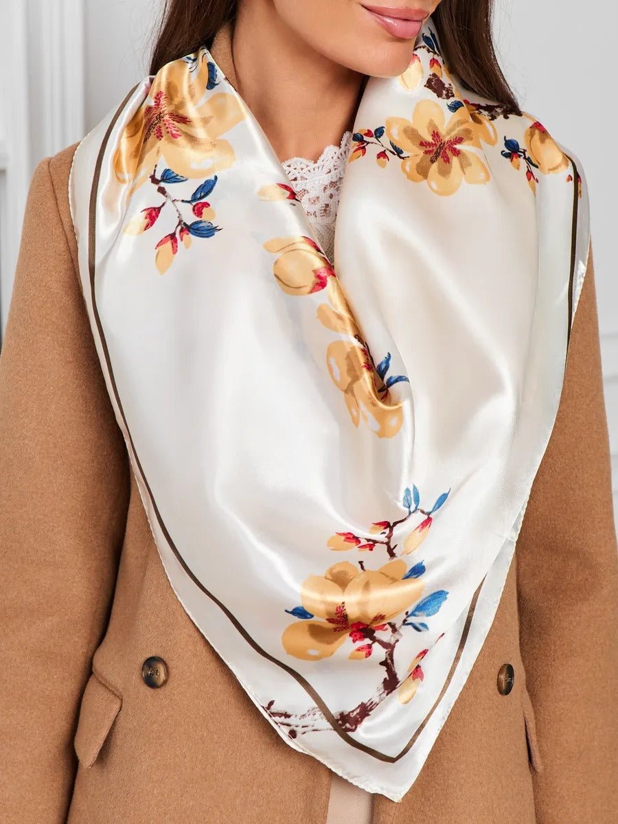 Foulard femme carré 90x90, imprimé floral jaune bleu, imitation satin soyeux, foulard de tête ou cou, accessoire chic printemps été, modèle Délima - Écharpe - Multicolore