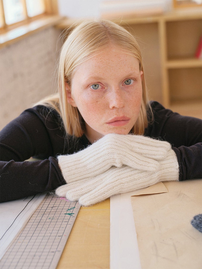 Gants hiver laine côtelée, maille épaisse tactile, douceur chaude unisexe, style casual coloré, taille unique, modèle Tyanne - Gants - Blanc