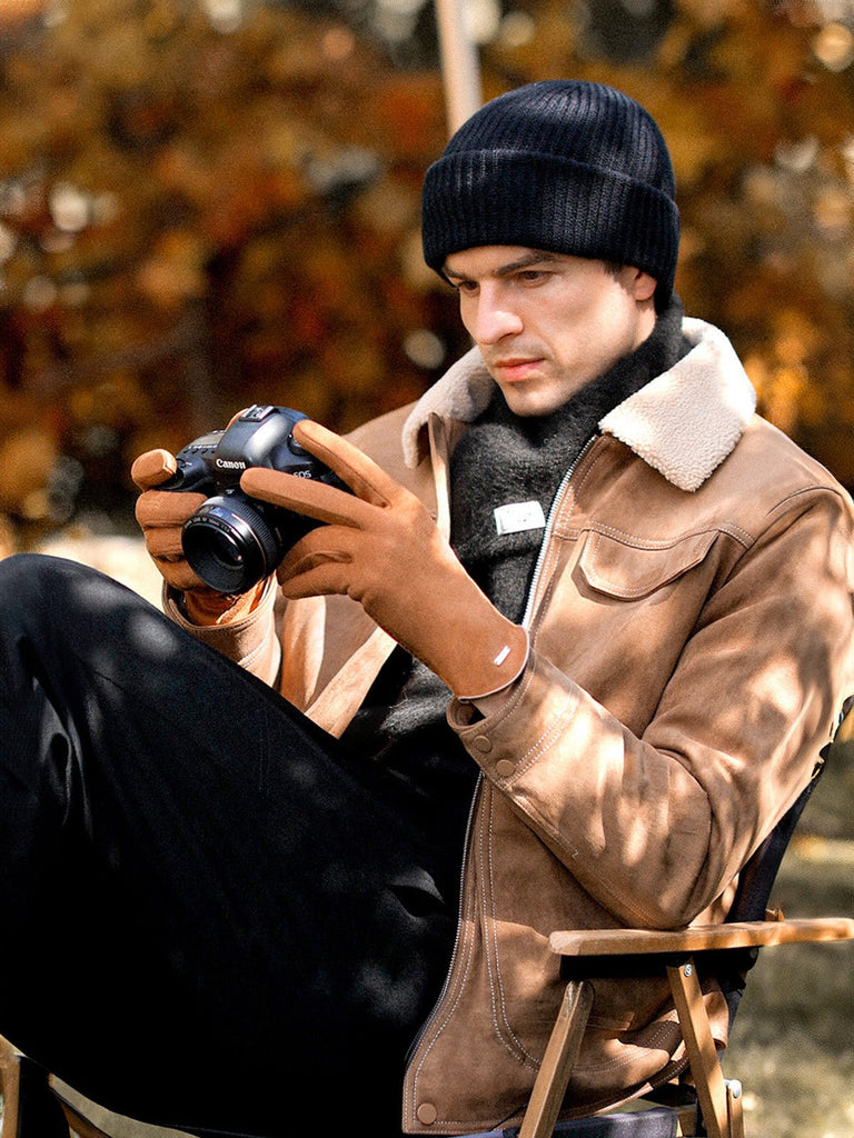 Gants homme hiver, suédine tactile, doublure chaude, paume antidérapante, accessoire mode hiver, gants chic, modèle Gustave - Gants - Camel