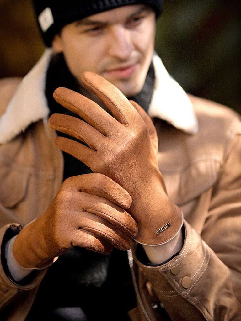 Gants homme hiver, suédine tactile, doublure chaude, paume antidérapante, accessoire mode hiver, gants chic, modèle Gustave - Gants - Camel