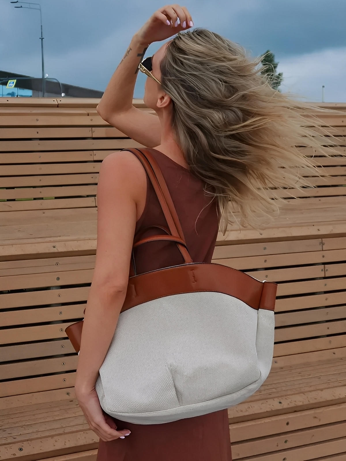 Grand sac à main, toile canvas anses en simili vegan, sac femme épaule main pochette amovible, modèle Eleonore - Sac à main - Marron