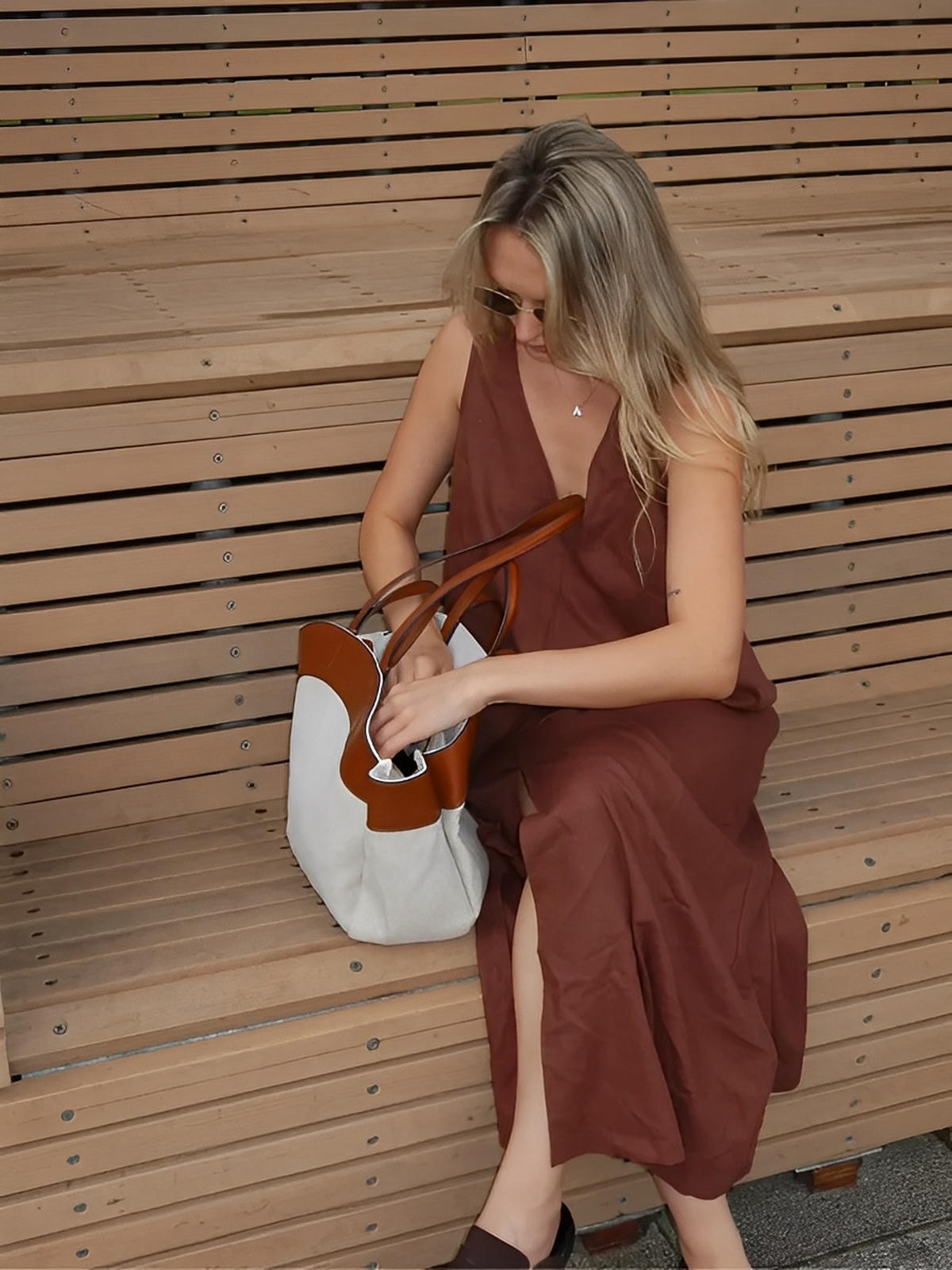 Grand sac à main, toile canvas anses en simili vegan, sac femme épaule main pochette amovible, modèle Eleonore - Sac à main - Marron