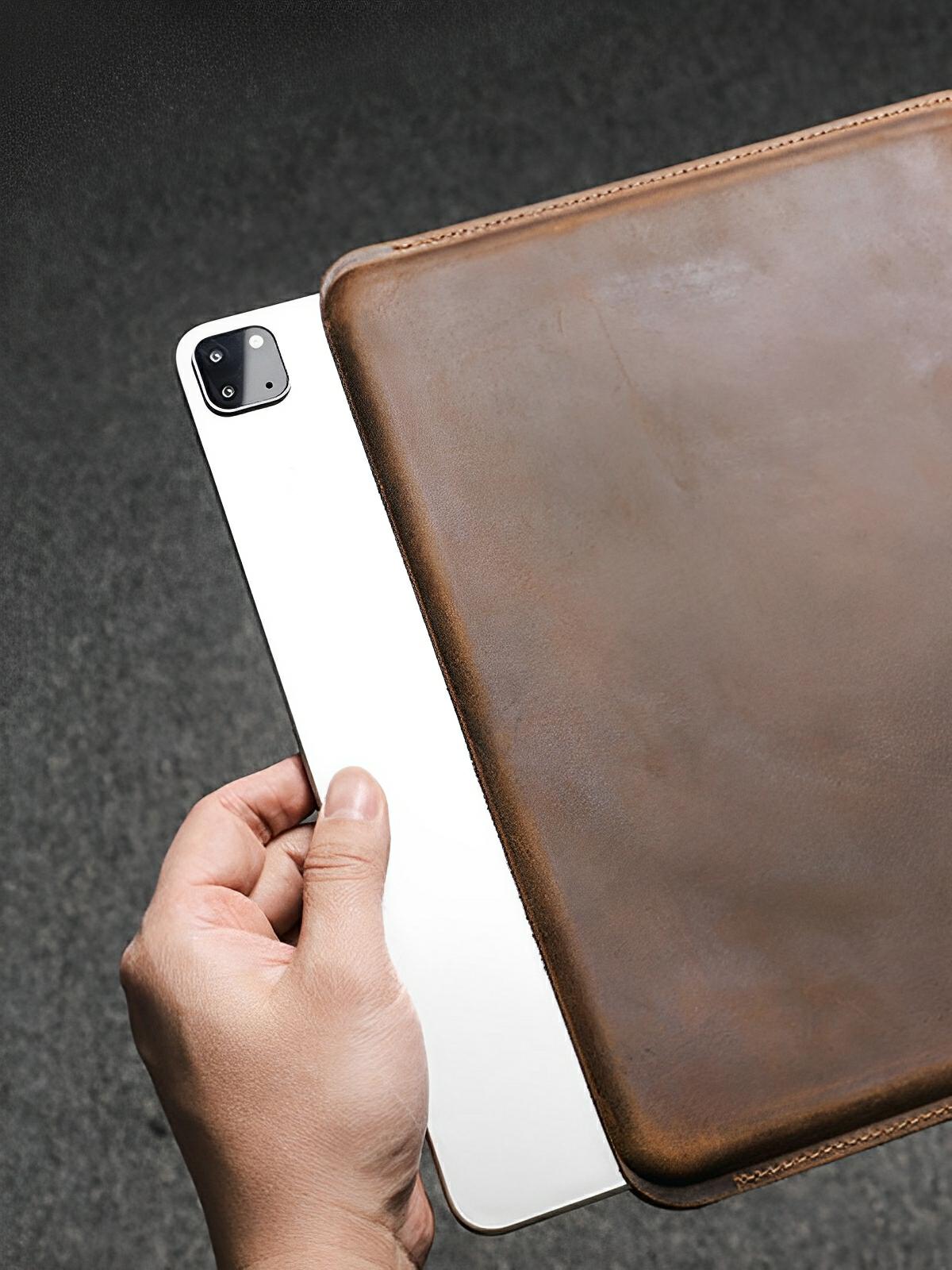 Housse en cuir pour iPad Pro 12.9 pouces, style vintage, design minimaliste, modèle Polycarpe - Housse - Café