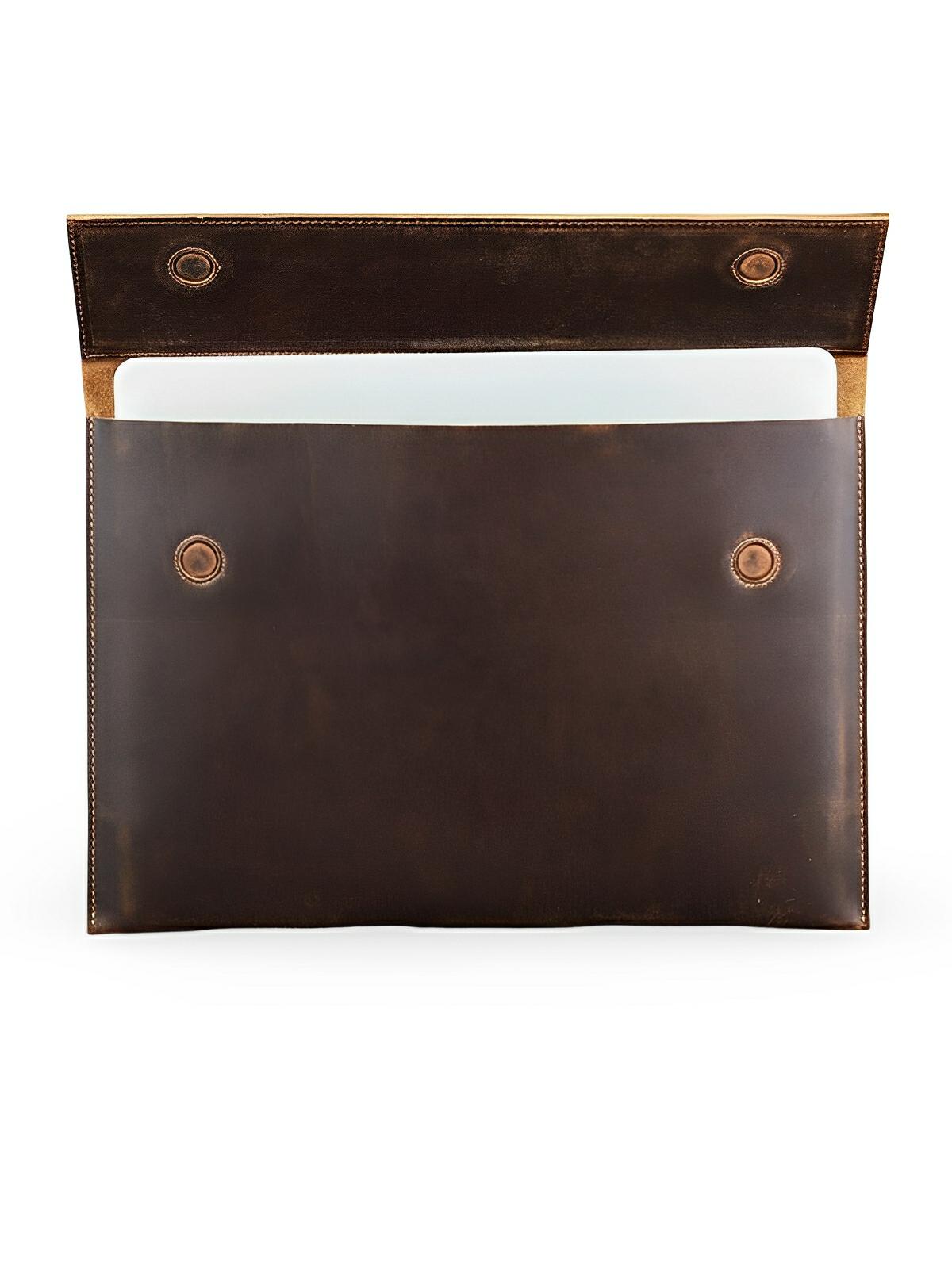 Housse en cuir pour MacBook Air 15 pouces, étui élégant aimanté, protection raffinée pour ordinateur portable, modèle Rigobert - Housse - Café