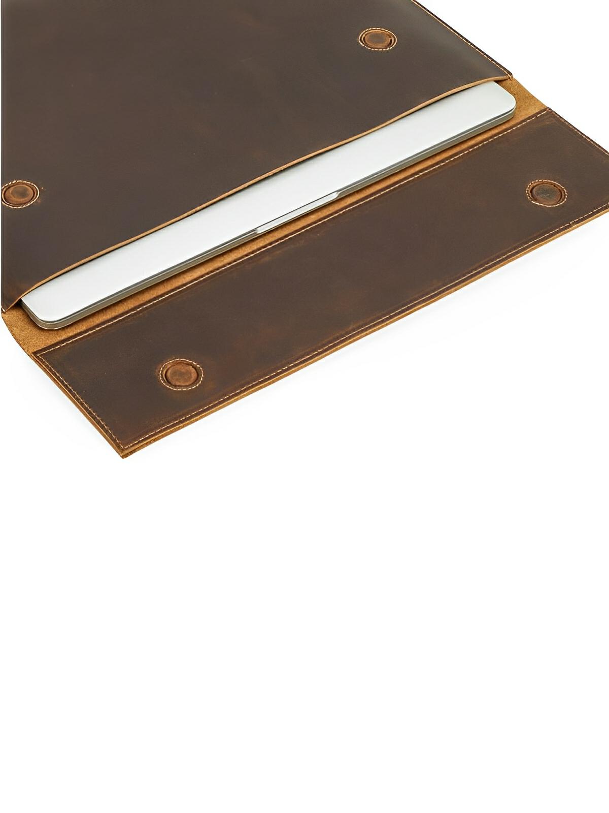 Housse en cuir pour MacBook Air 15 pouces, étui élégant aimanté, protection raffinée pour ordinateur portable, modèle Rigobert - Housse - Café