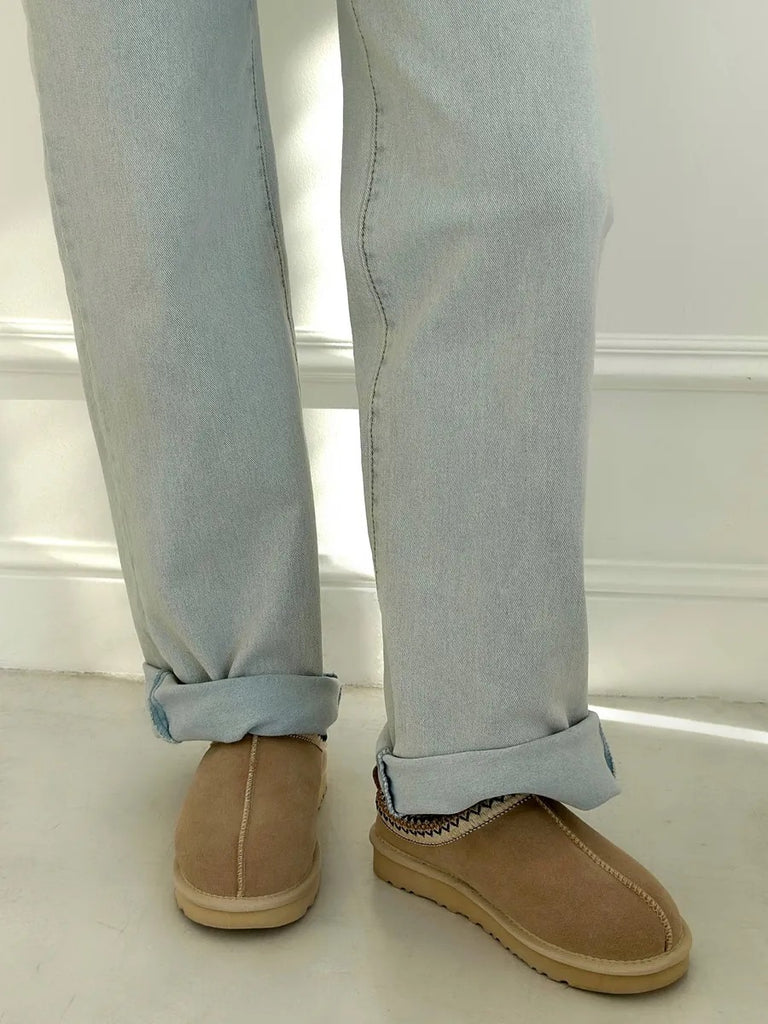 Women's winter slippers, wool-lined slippers for winter, thick sole slippers, home comfort, winter sneakers, Sinda model