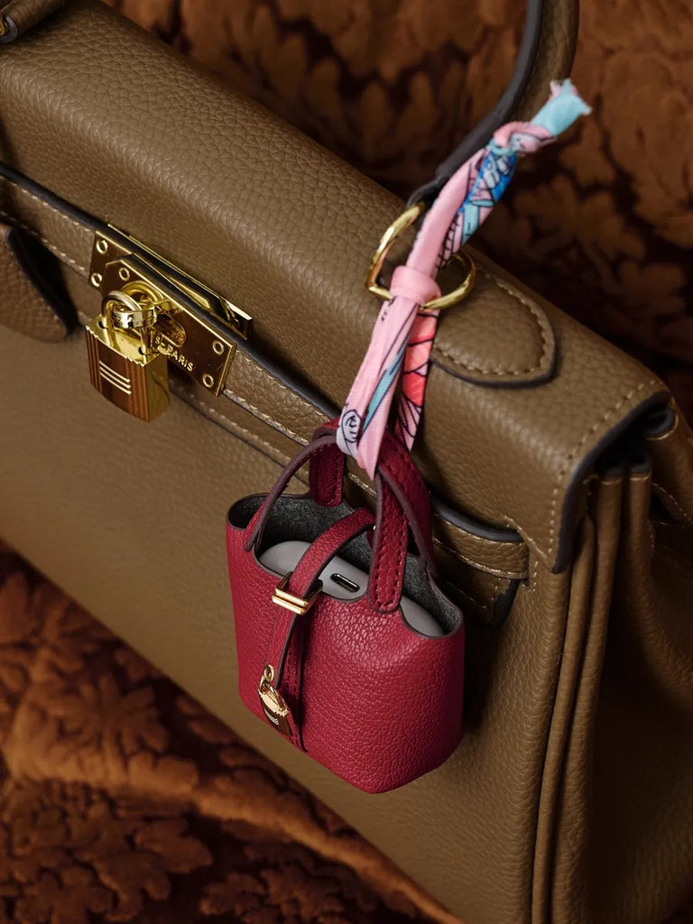 Mini sac bijoux de sac, porte-clés luxe, cuir grainé, format AirPods, accessoire luxueux, modèle Trésor