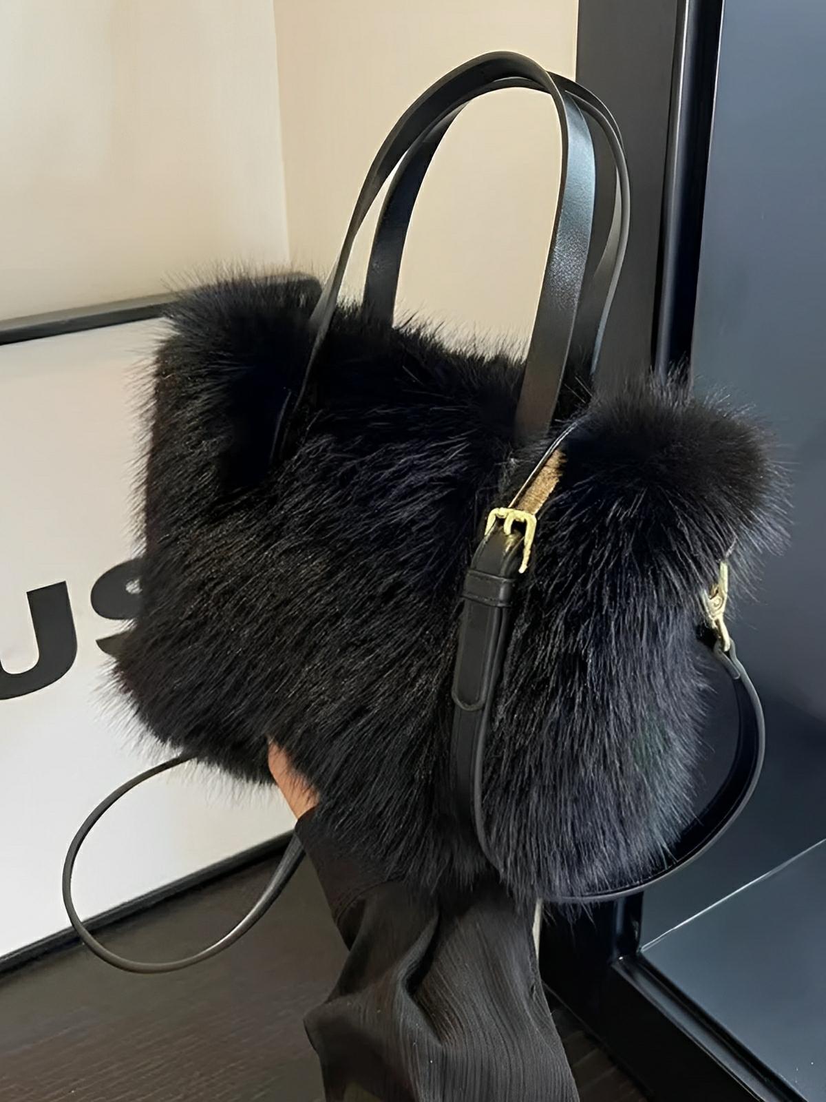 Mini sac à main en fourrure, bandoulière douce, modèle Elsa - Sac à main - Noir