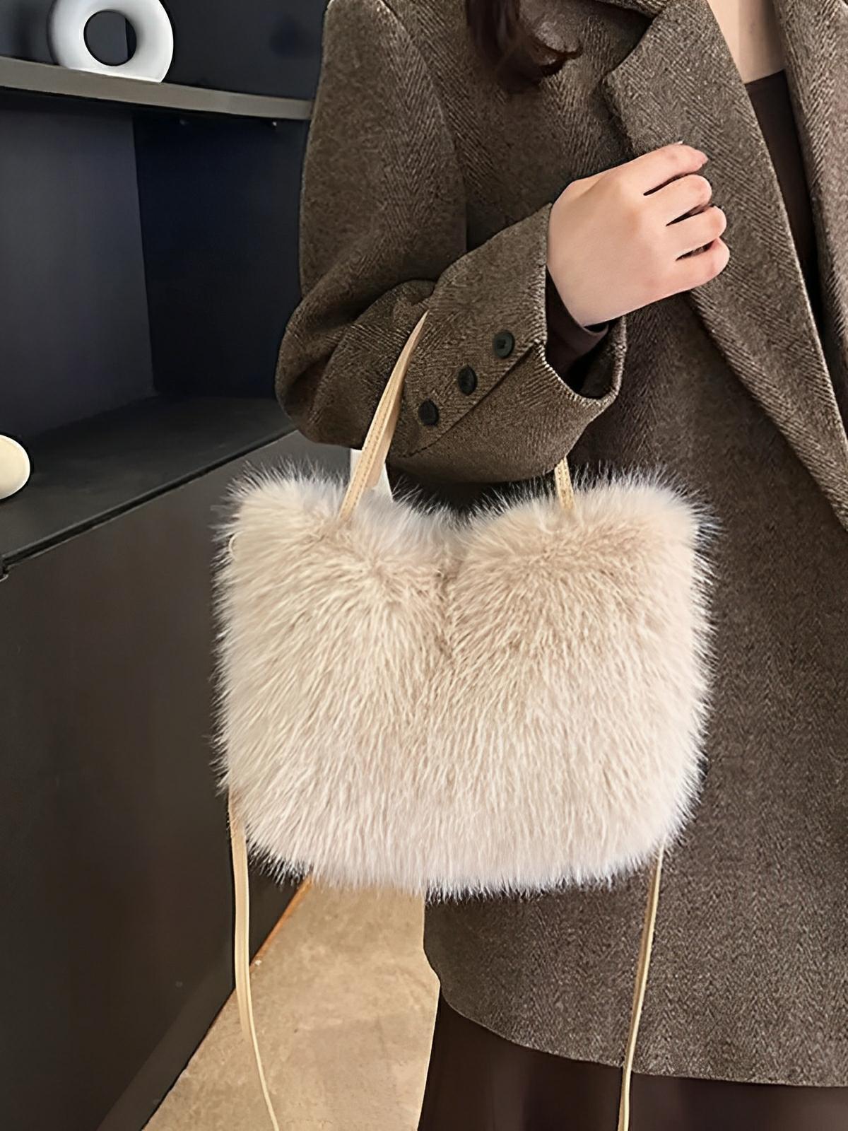 Mini sac à main en fourrure, bandoulière douce, modèle Elsa - Sac à main - Rose