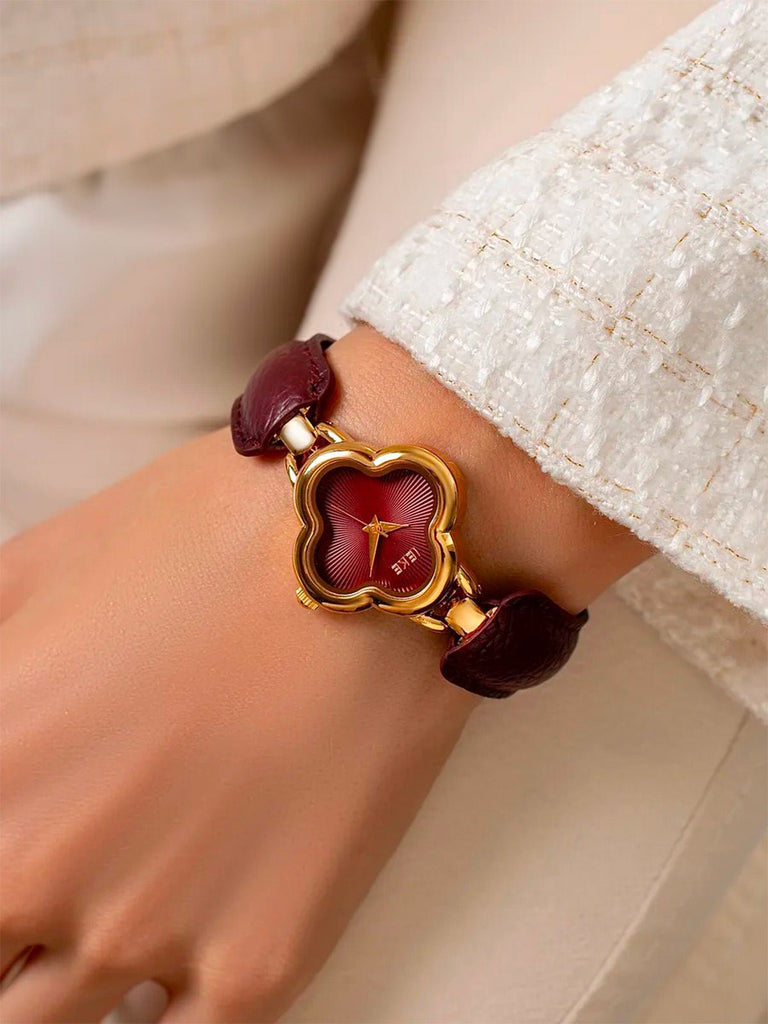 Montre femme bordeaux, cadran trèfle doré, bracelet cuir et acier, quartz japonais, accessoire chic, modèle Tissa - Montre - Bordeaux