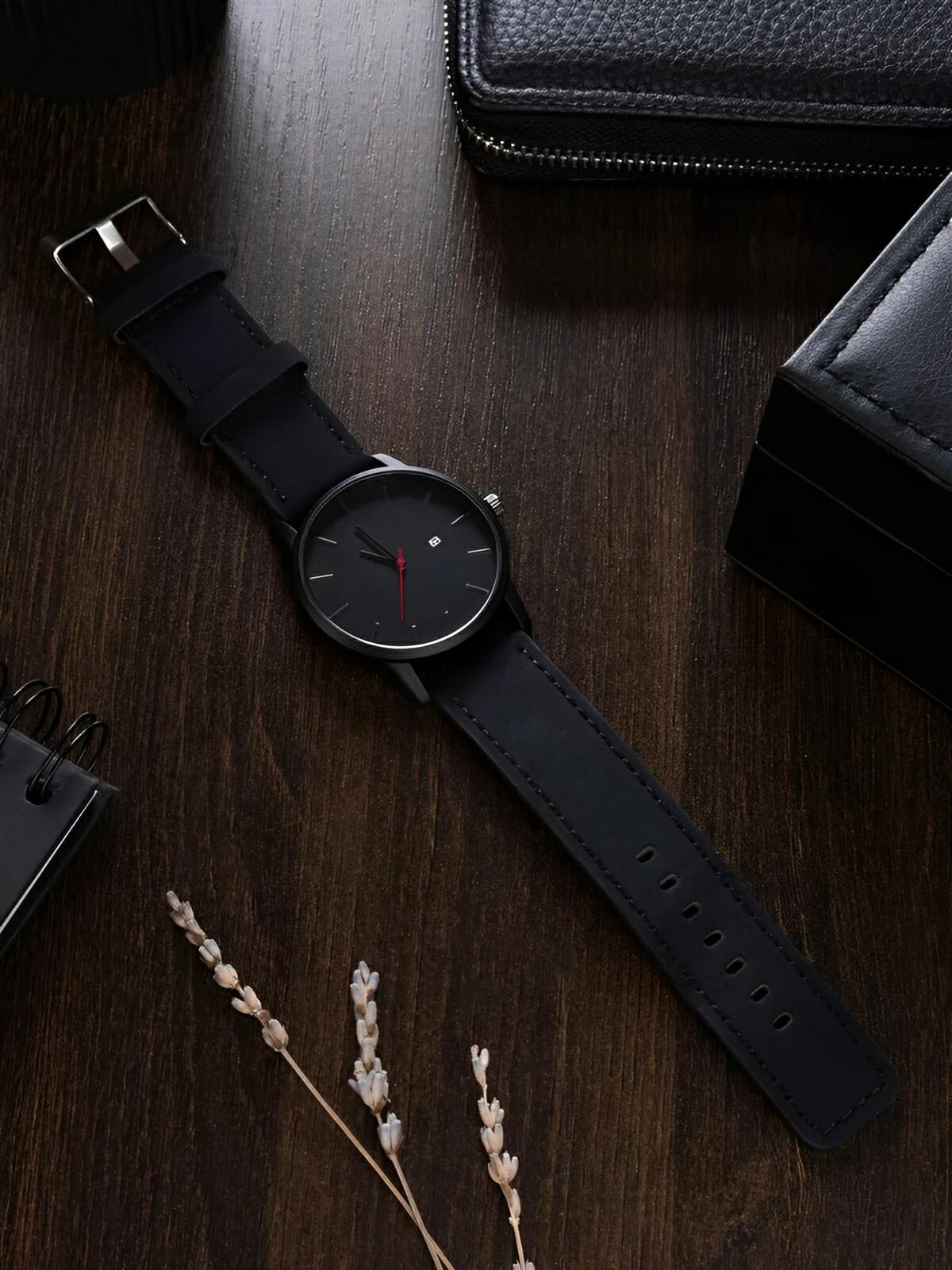 Montre homme quartz, cadran minimaliste, en simili vegan, avec affichage de date, modèle Kayl - Montre - Noir et noir