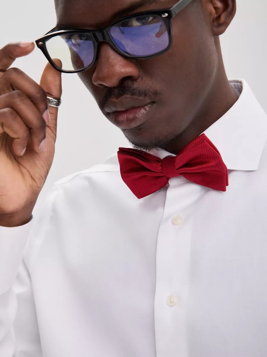 Nœud papillon homme mariage, nœud papillon cérémonie uni, accessoire costard homme, nœud papillon noir, nœud papillon polyester ajustable, modèle Tom - Bonnets - Rouge