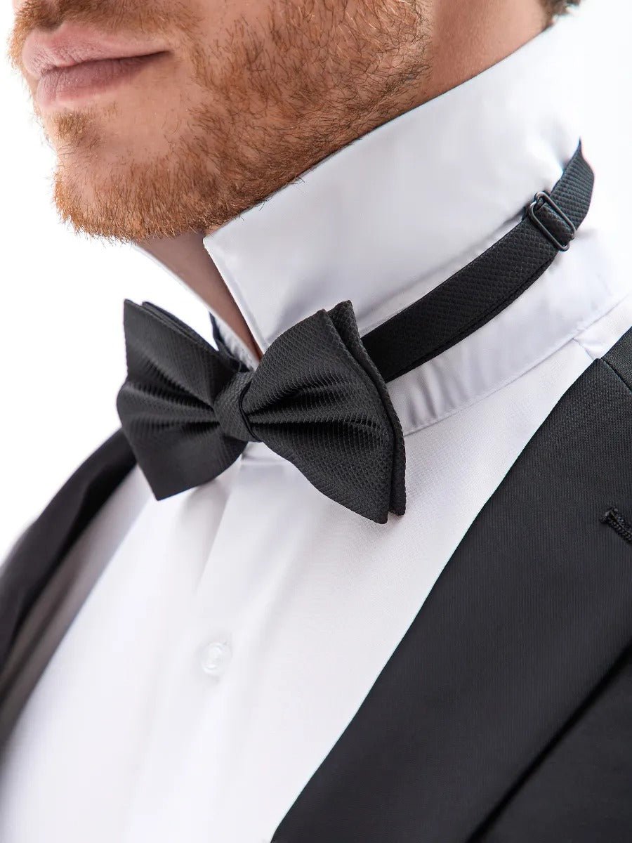 Nœud papillon homme mariage, nœud papillon cérémonie uni, accessoire costard homme, nœud papillon noir, nœud papillon polyester ajustable, modèle Tom - Bonnets - Noir
