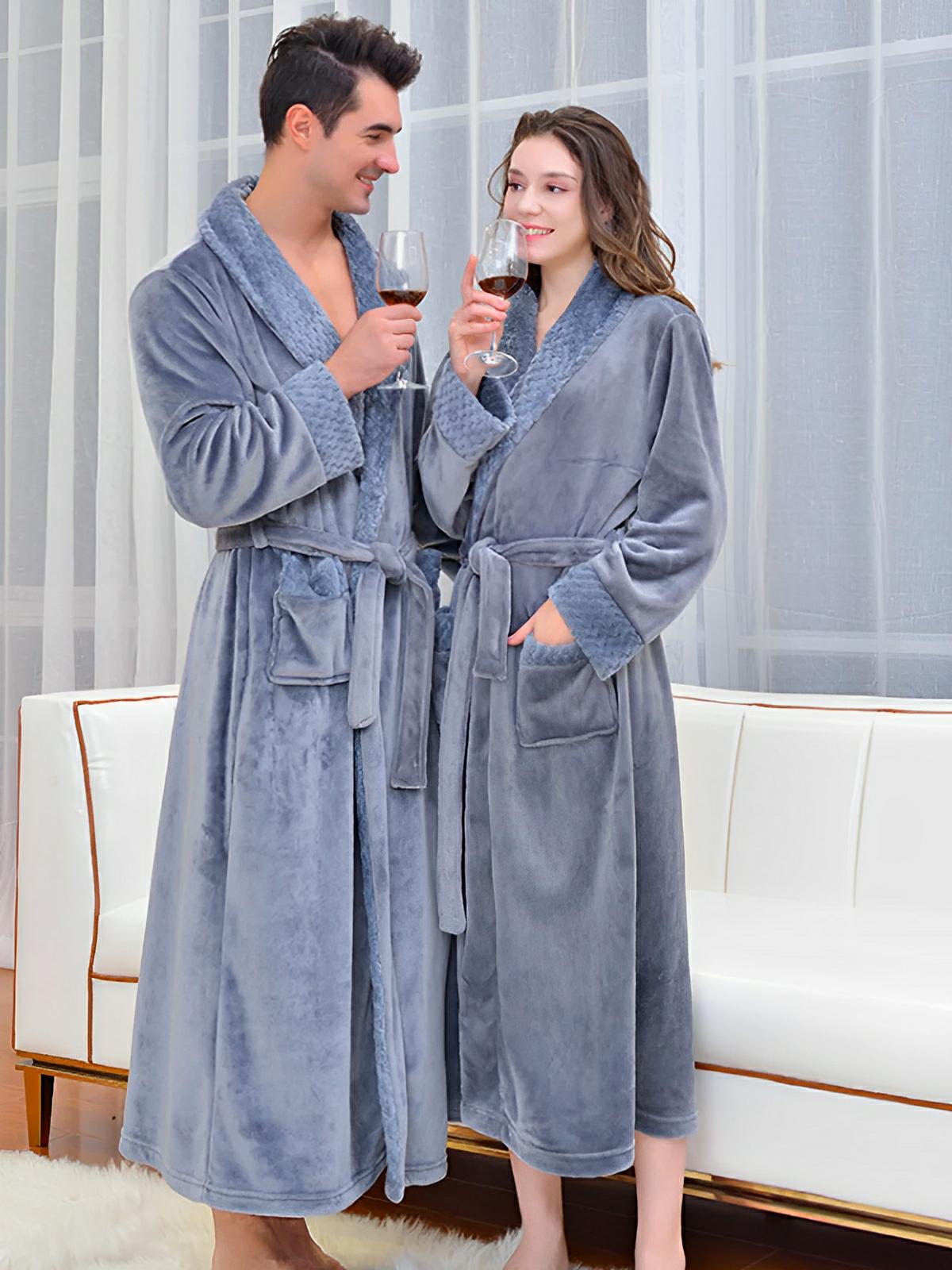 Peignoir long en flanelle ultra douce, modèle mixte, confort chaud pour l’hiver, ceinture à nouer, poches pratiques, col châle raffiné, modèle Porta - Peignoir - Gris M
