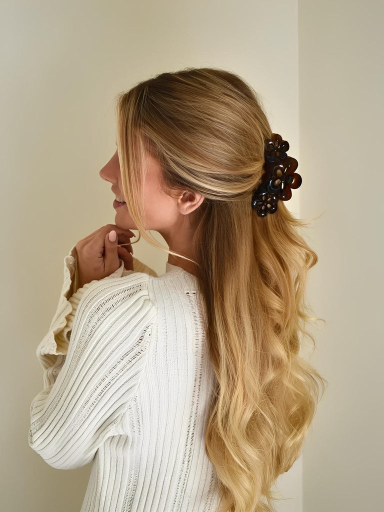 Pince à cheveux fleur, grande pince crabe, marron, accessoire cheveux femme, clip solide, coiffure quotidienne, pince florale élégante, modèle Astide - Pince à cheveux - Marron