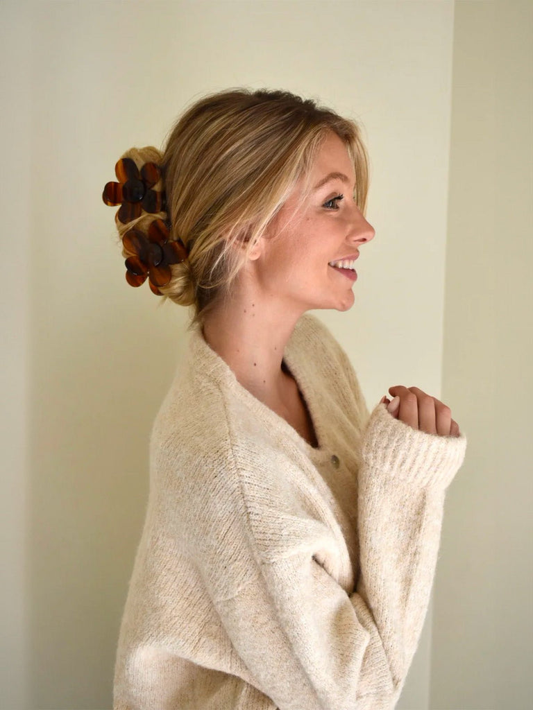 Pince à cheveux fleur, pince crabe acétate, accessoire cheveux femme, pince marron, pince cheveux design, modèle Xude - Pince à cheveux - Marron