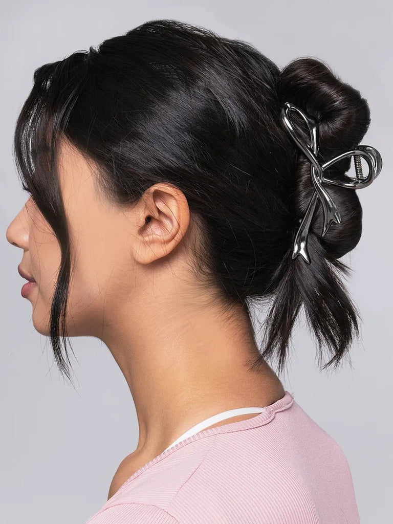 Pince à cheveux métal, pince crabe femme, accessoire cheveux nœud, pince coiffure cheveux longs, pince solide brillante, modèle Mina - Pince à cheveux - Argent