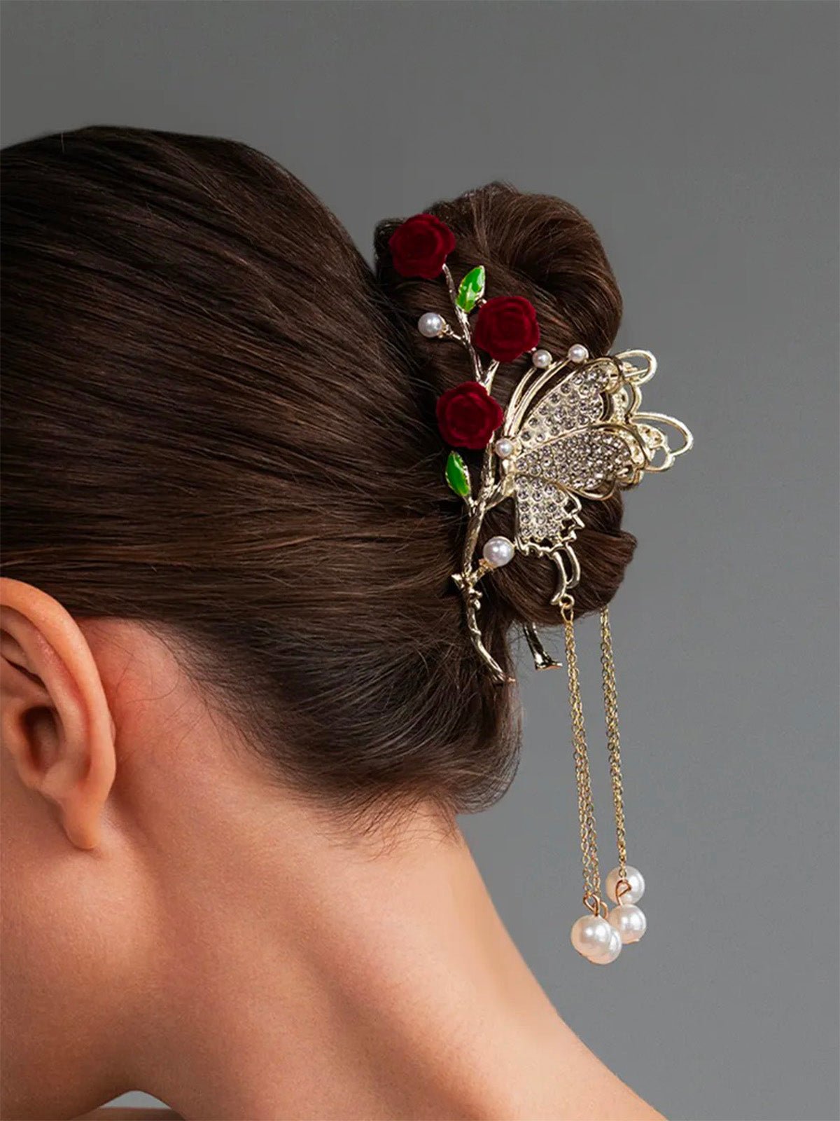 Pince à cheveux papillon doré, pince crabe fleurs rouges, pince cheveux strass et perles, pince cheveux mariage femme, accessoire coiffure chic, modèle Clochette - Pince à cheveux - Or