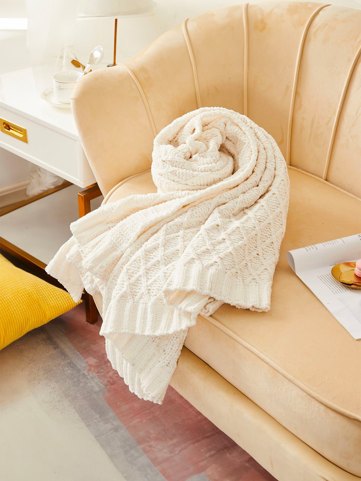 Plaid chenille tricoté crème, couverture douce canapé, plaid géométrique cosy, jeté de lit moelleux, couverture maille chaude, modèle Solal - Blanc