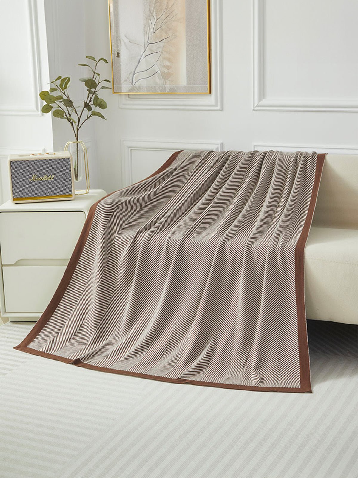 Plaid chevron doux, couverture tricotée, plaid canapé lit, plaid cocooning, couverture légère, modèle Idilo - Marron