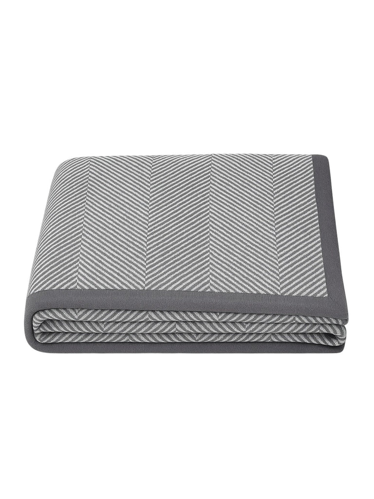 Plaid chevron doux, couverture tricotée, plaid canapé lit, plaid cocooning, couverture légère, modèle Idilo - Gris