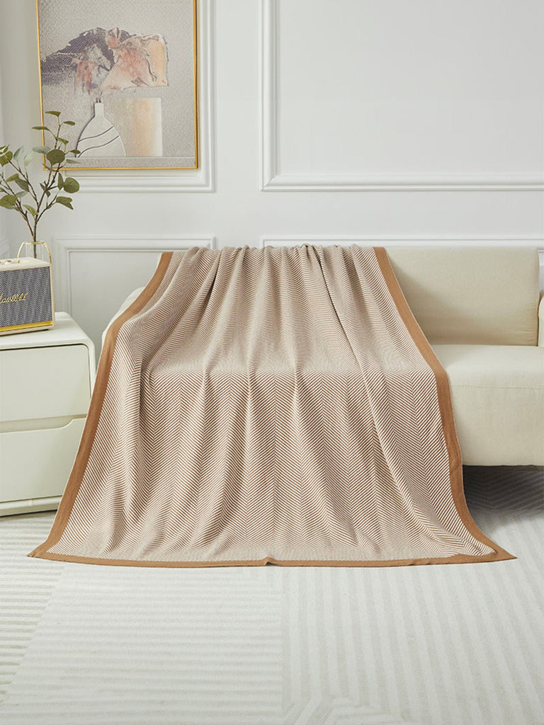 Plaid chevron doux, couverture tricotée, plaid canapé lit, plaid cocooning, couverture légère, modèle Idilo - Beige