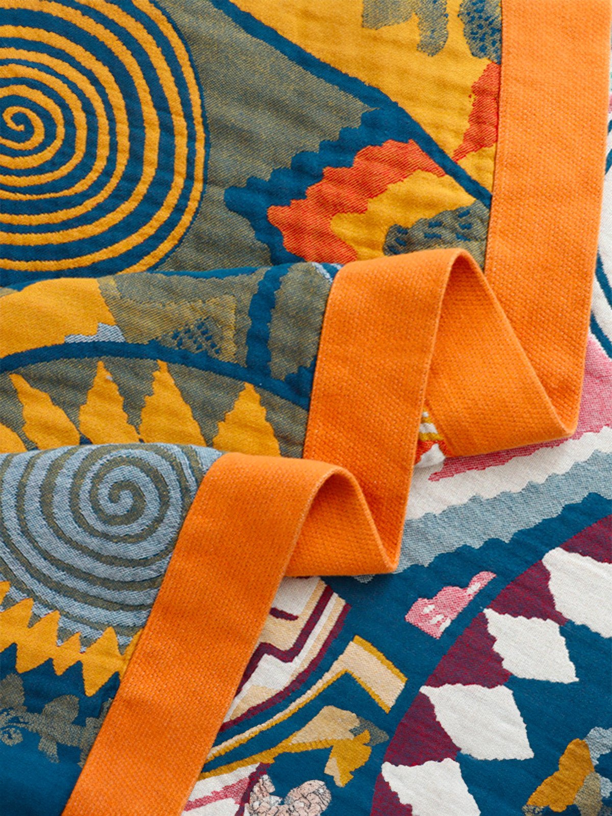 Plaid coton lavable, couverture d'été légère, jeté de lit coloré, design géométrique, brodé main, modèle Tarei - Multicolore 150 x 200 cm