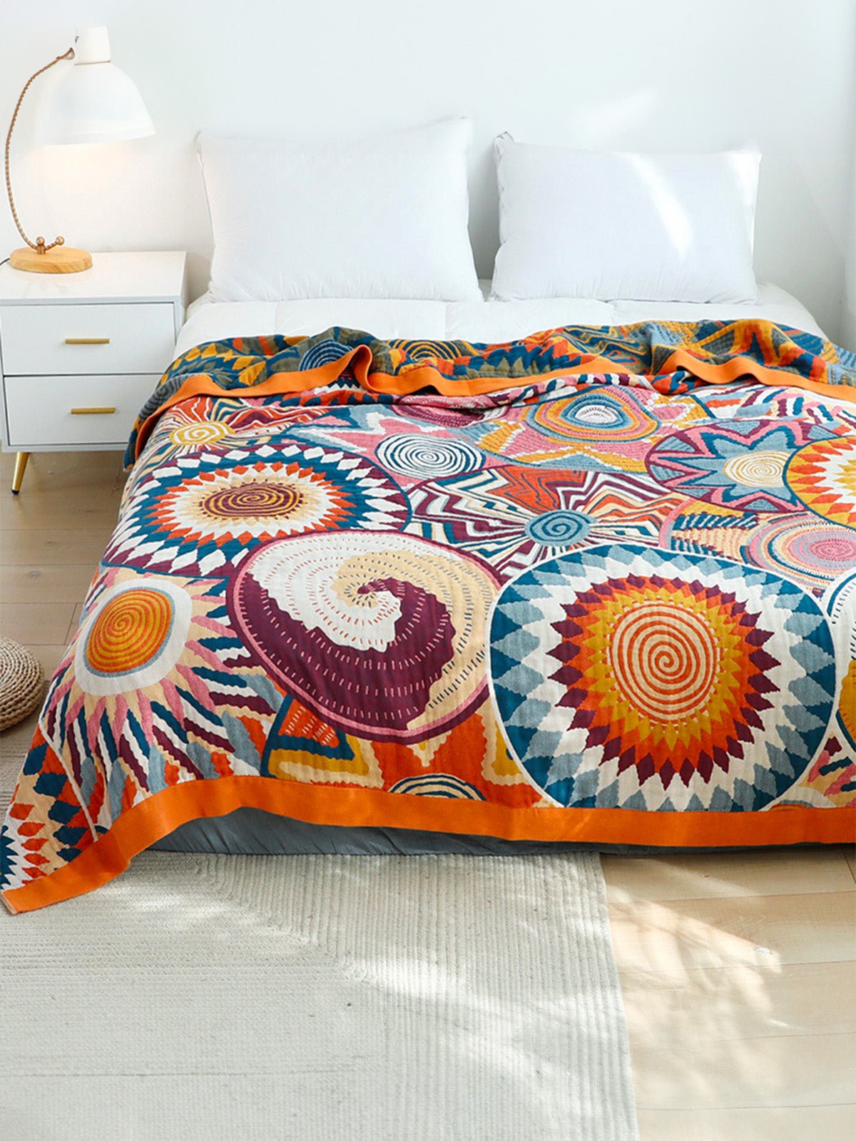 Plaid coton lavable, couverture d'été légère, jeté de lit coloré, design géométrique, brodé main, modèle Tarei - Multicolore 150 x 200 cm