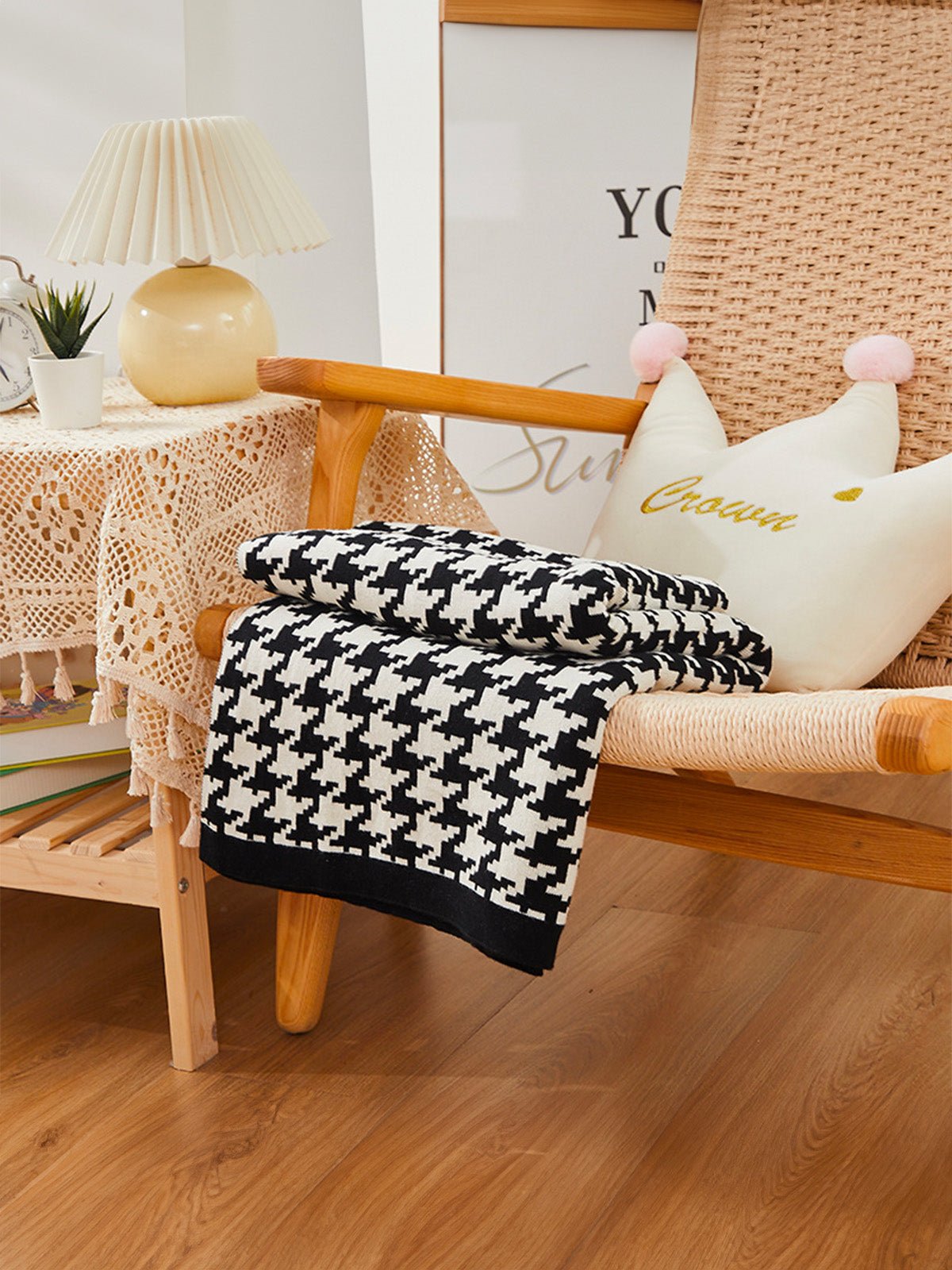 Plaid coton pied - de - poule, jeté de canapé cosy, couverture douce été, plaid déco salon, plaid noir blanc ou noir café, modèle Thalis - Blanc et noir 130 x 160 cm