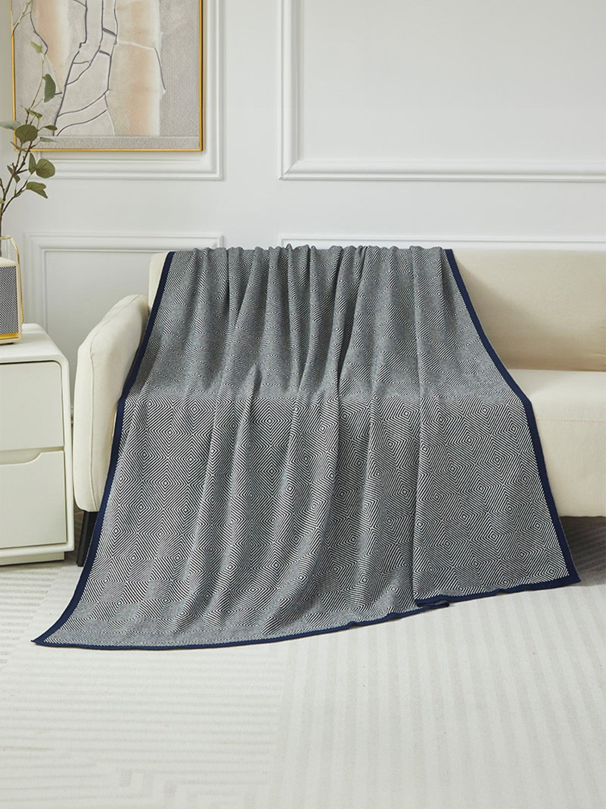 Plaid en coton doux, motif géométrique, bord contrasté, couverture canapé, jeté décoratif, modèle Awen - Bleu marine