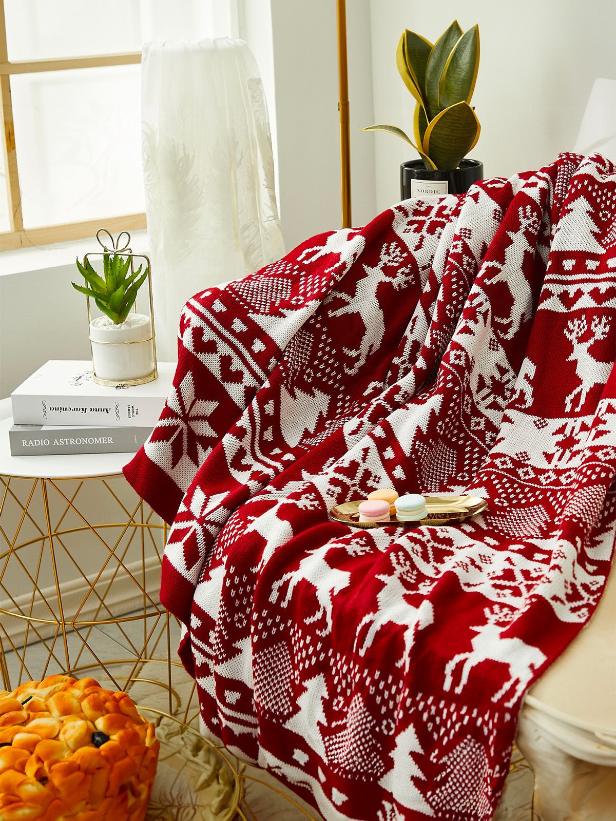 Plaid tricoté rouge, motifs rennes, couverture de Noël, chaude et douce, jeté canapé lit, modèle Sachaël - Rouge 127 x 153 cm