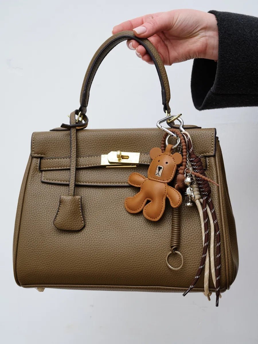 Porte - clés ours cuir, bijou de sac, mousqueton métal, corde tressée, accessoire fantaisie, modèle Moums - Marron
