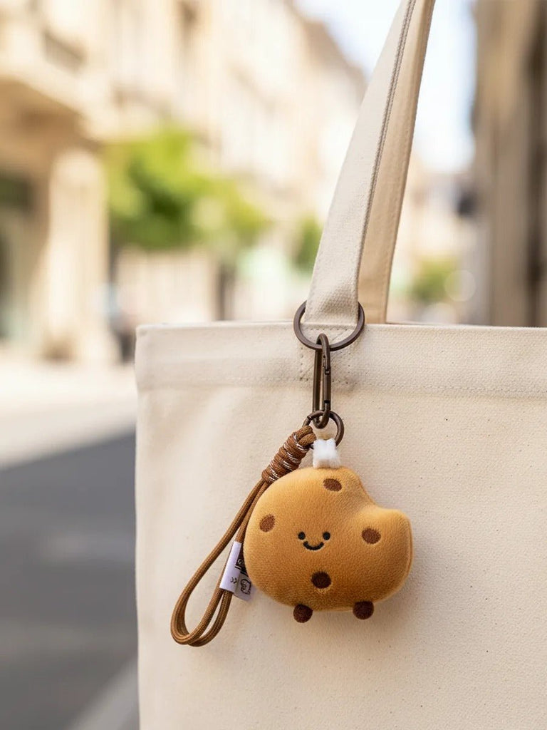 Porte - clés peluche, bijou de sac cookie, mini accessoire kawaii, décoration sac à dos, idée cadeau mignonne, modèle Cooka - Bijoux de sac - Marron
